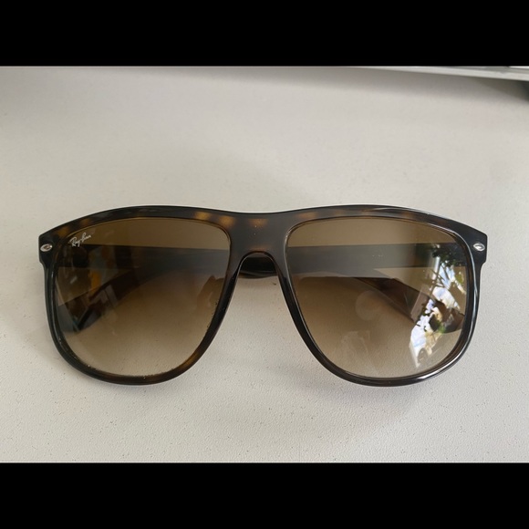 Ray-Ban Sunglasses RB4147 in Light Brown Gradient - Picture 2 of 5